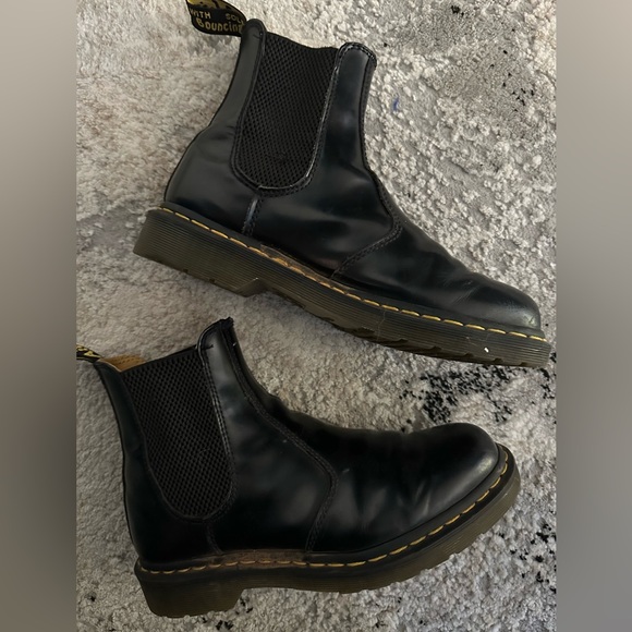 Doc Martens 2976 WOMEN'S LEATHER CHELSEA BOOTS size 39 / US women’s 8 / men’s 7 - Picture 4 of 10